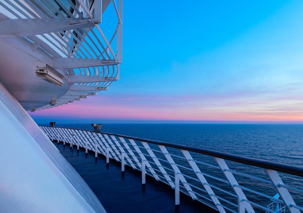 Viking Line Ferry Gabriella - One-Way Journey From Stockholm To Helsinki Hotel Exterior photo